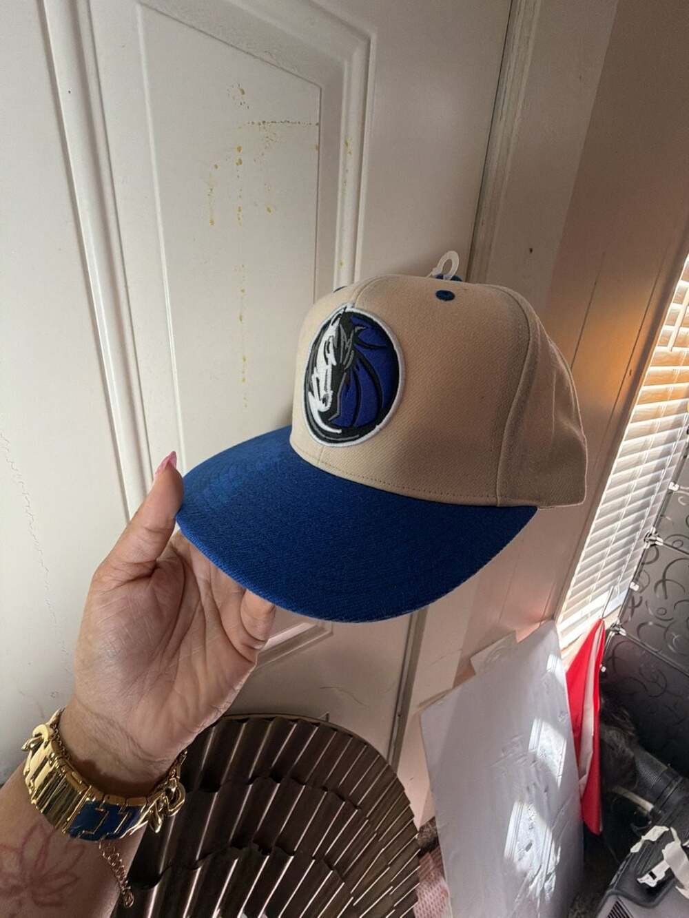 Dallas Mavericks Mitchell & Ness Cream and Royal Blue Snapback Hat